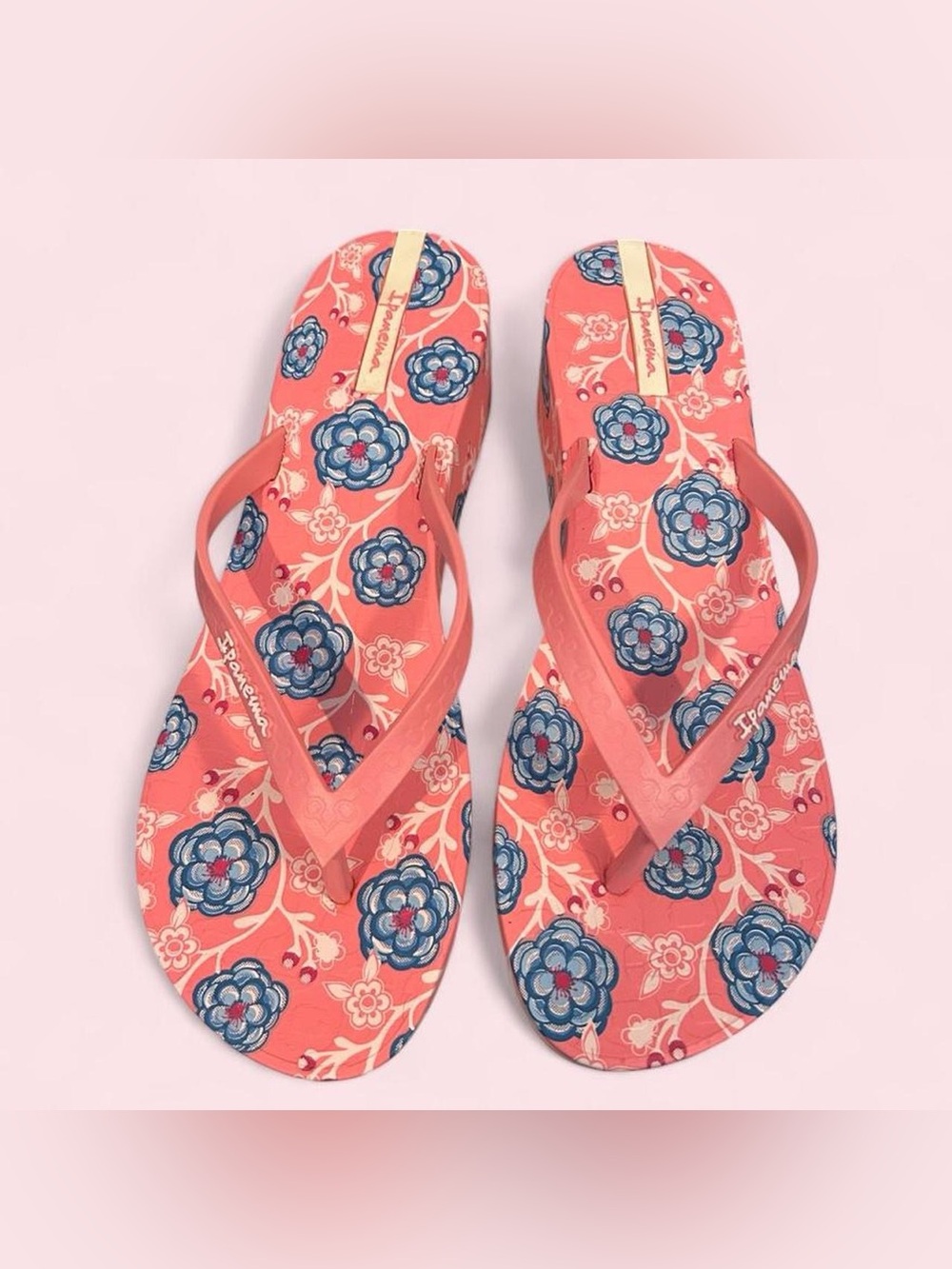 🩷Ipanema Women’s 9 Wedges🩷